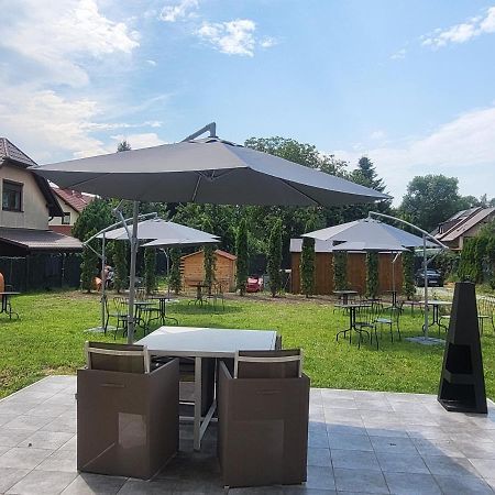 The Castle Suites & Apartment - Free Parking - (Adults Only) Cracovia Esterno foto
