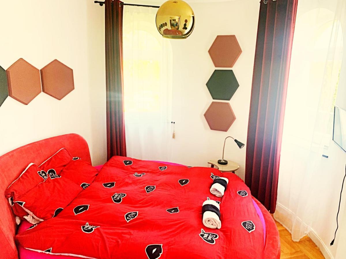 The Castle Suites & Apartment - Free Parking - (Adults Only) Cracovia Esterno foto