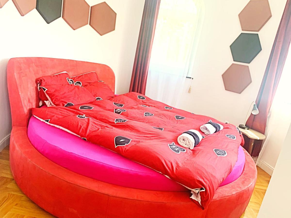 The Castle Suites & Apartment - Free Parking - (Adults Only) Cracovia Esterno foto
