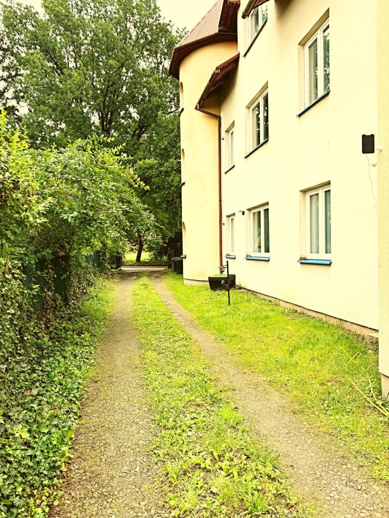 The Castle Suites & Apartment - Free Parking - (Adults Only) Cracovia Esterno foto